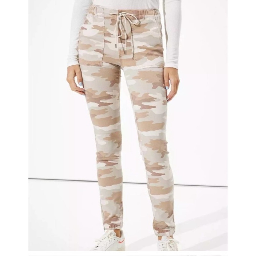 High Waisted Camo Jegging Joggers Size 4 Short